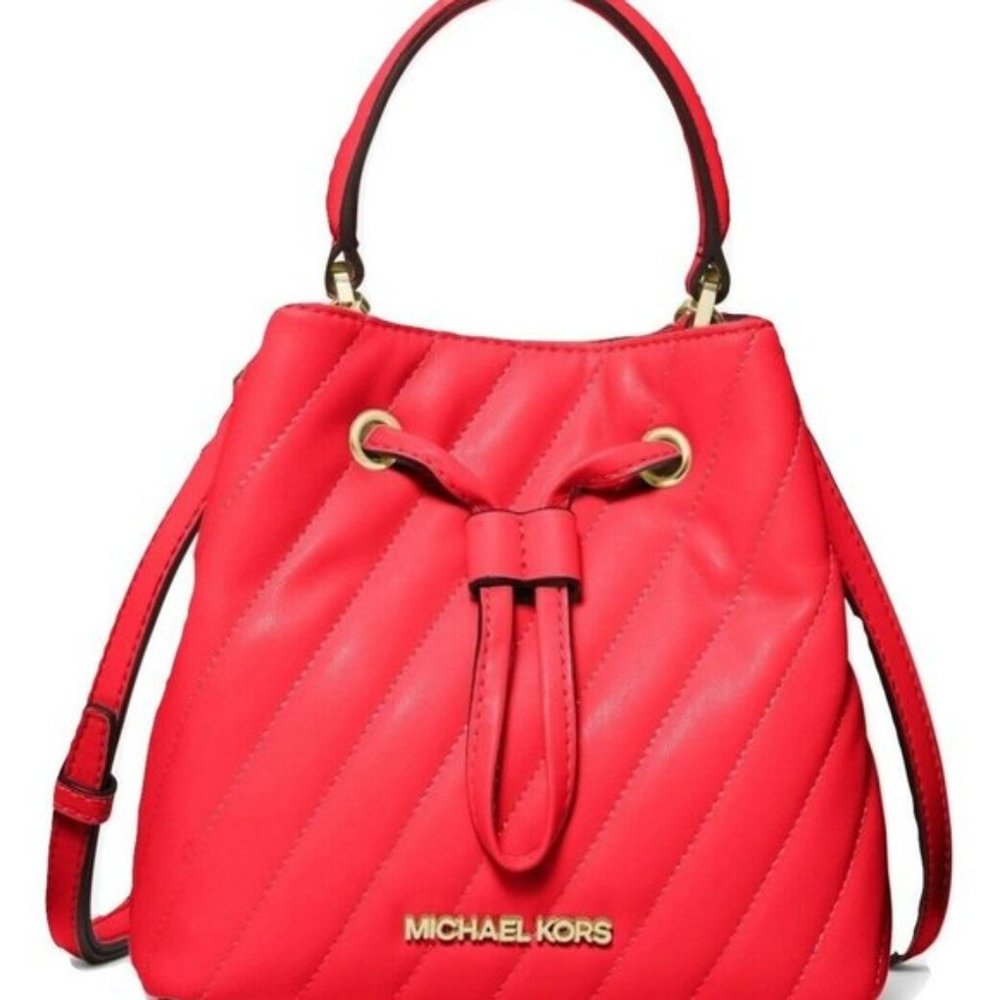 MICHAEL MICHAEL KORS Suri Small Quilted Crossbody